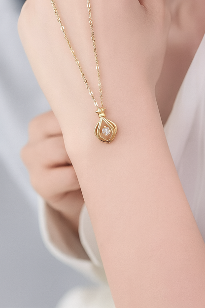 Genuine Gold Color Diamond Ginkgo Leaf Pendant Necklaces for Women Simple Zircon Neck Chain for Women Fine Jewelry Gifts