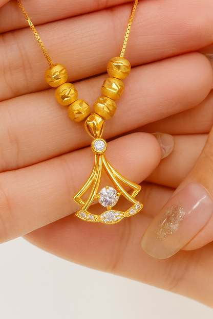 Genuine Gold Color Diamond Ginkgo Leaf Pendant Necklaces for Women Simple Zircon Neck Chain for Women Fine Jewelry Gifts